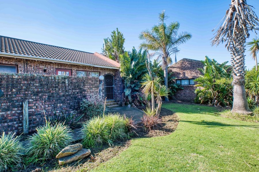 3 Bedroom Property for Sale in Sherwood Eastern Cape